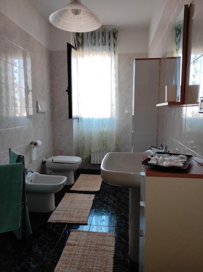 A Casa Di Nonno Pino Apartment Bari Luaran gambar